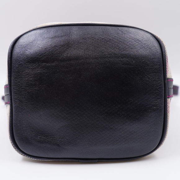 AT04โค๏ธ Burberry Ashby Bucket Bag Multiple colors Cloth - Picture 11 of 15